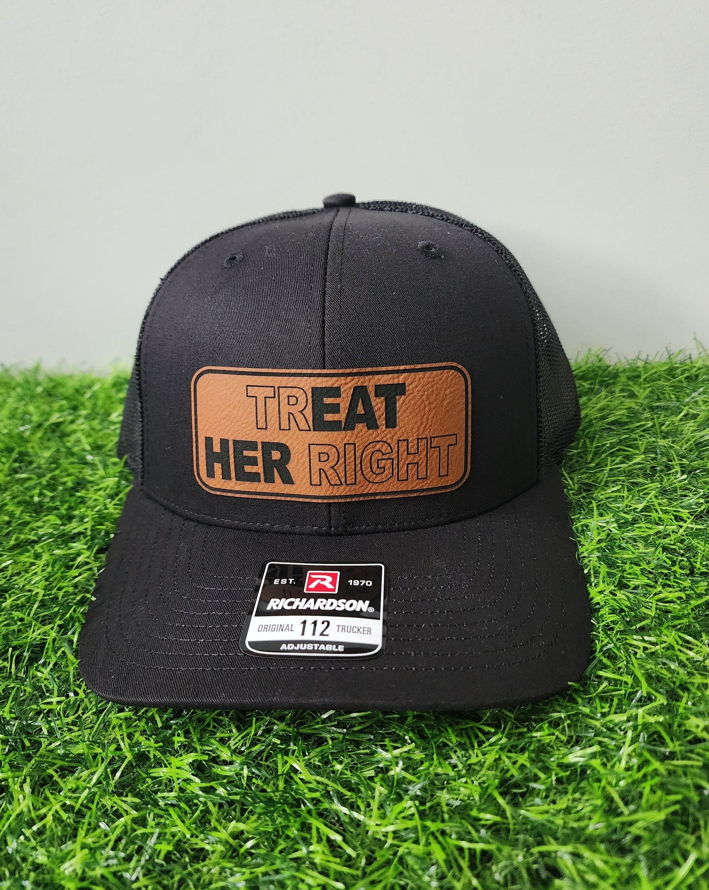 Treat Her Right Hat SNAP BACK Mens hat