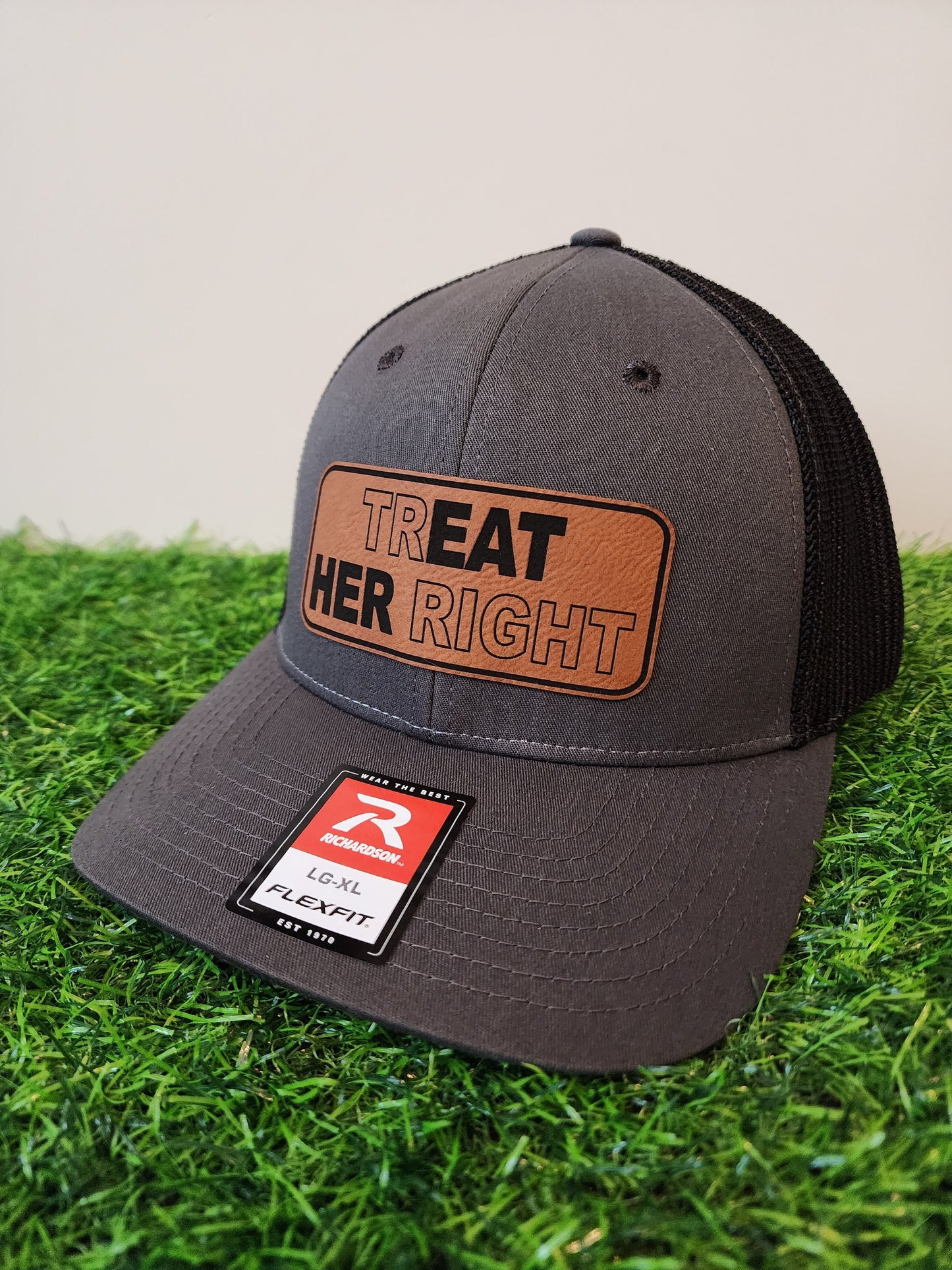 Treat Her Right Hat SNAP BACK Mens hat